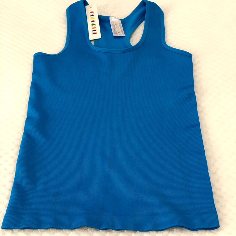 blue tank top
